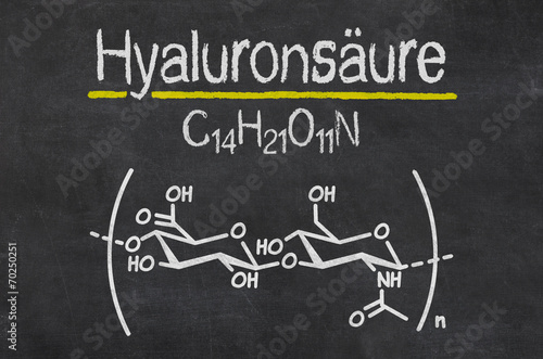 Schiefertafel mit der chemischen Formel von Hyaluronsäure