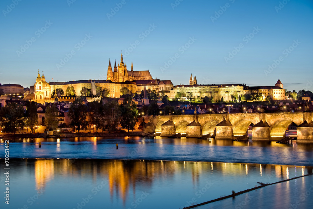 Prague castle and the Charles bridge by night