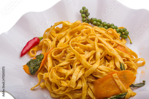 Fried noodles with vegetables