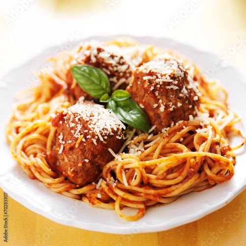 spaghetti and meatballs closeup