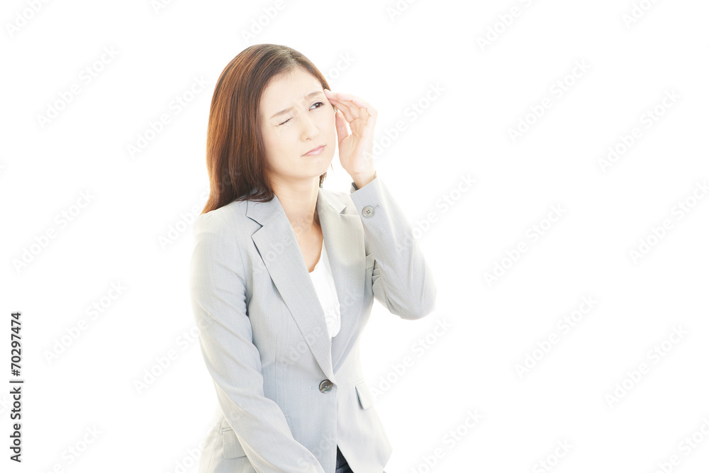 頭痛に悩むＯＬ
