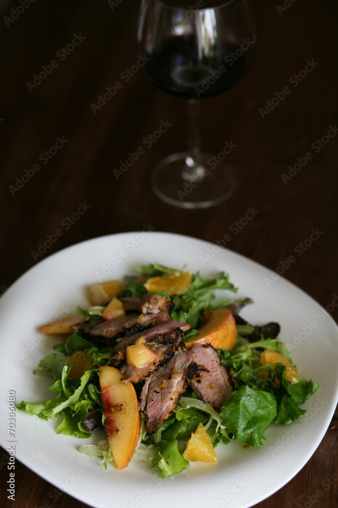 Salad with roasted duck breast and orange Salad with roasted duck breast and orange