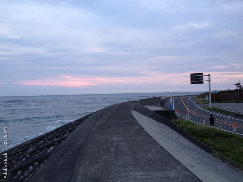 海岸の夕日