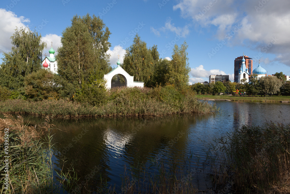 Fototapeta premium Church in Pulkovo park. St. Petersburg. Russia.