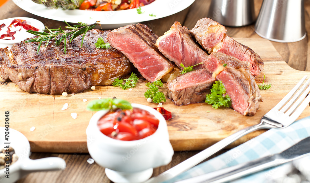 saftiges steak fleisch saftiges steak fleisch