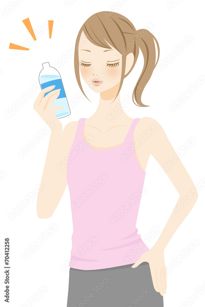 水分補給をする女性