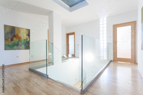 Foto Modern and bright hallway
