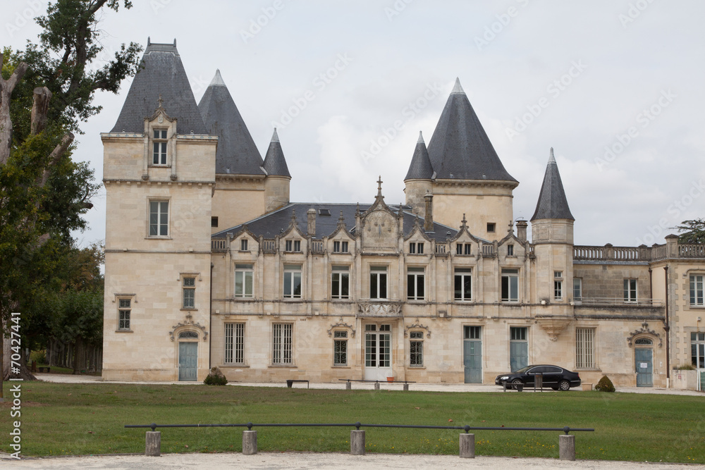 Prestige et tradition un château classique en France