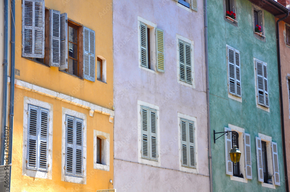 Annecy, Francia, viviendas, ventanas, casas típicas