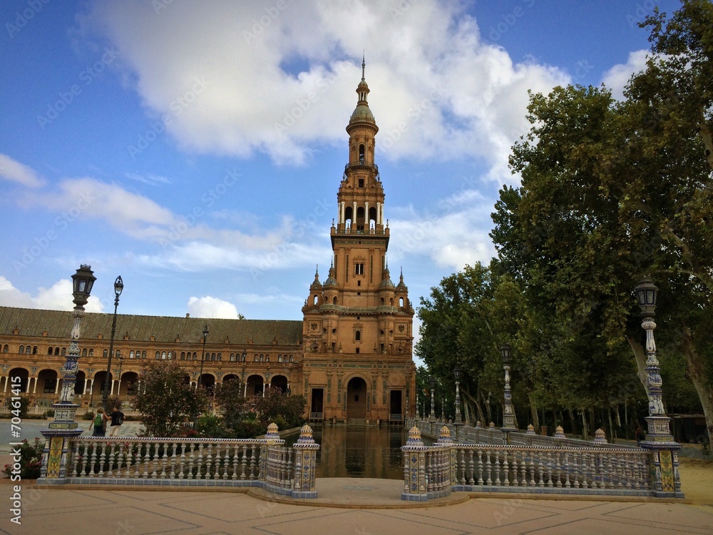 Südturm des Plaza de España in Sevilla