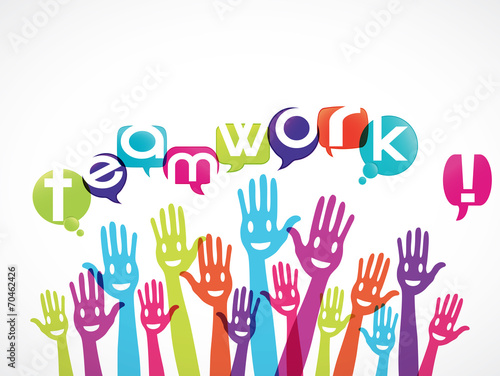 mains groupe souriant : teamwork