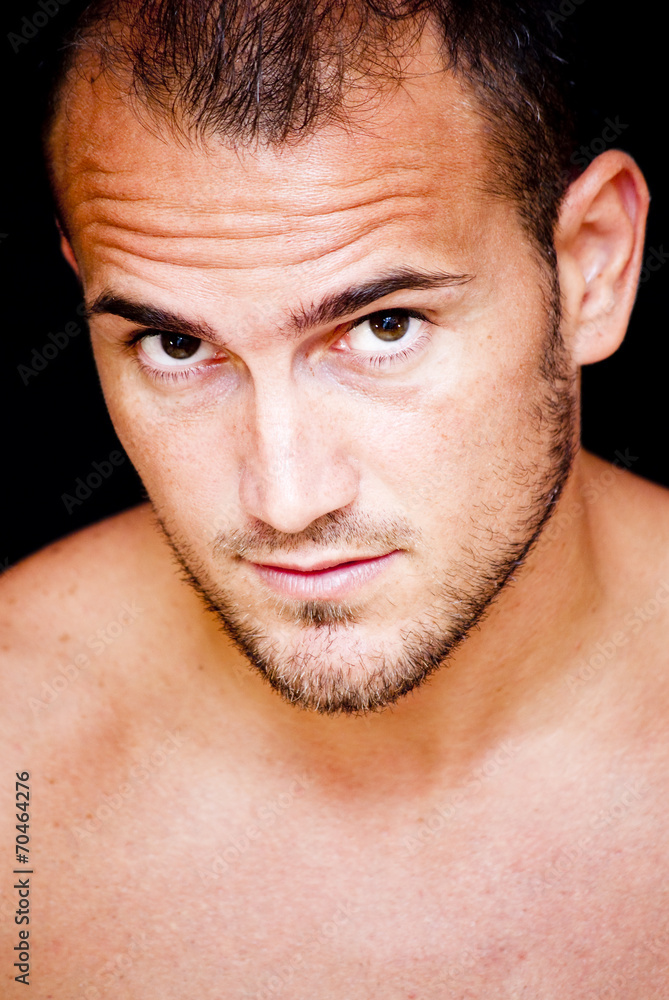 Obraz premium Handsome man shirtless