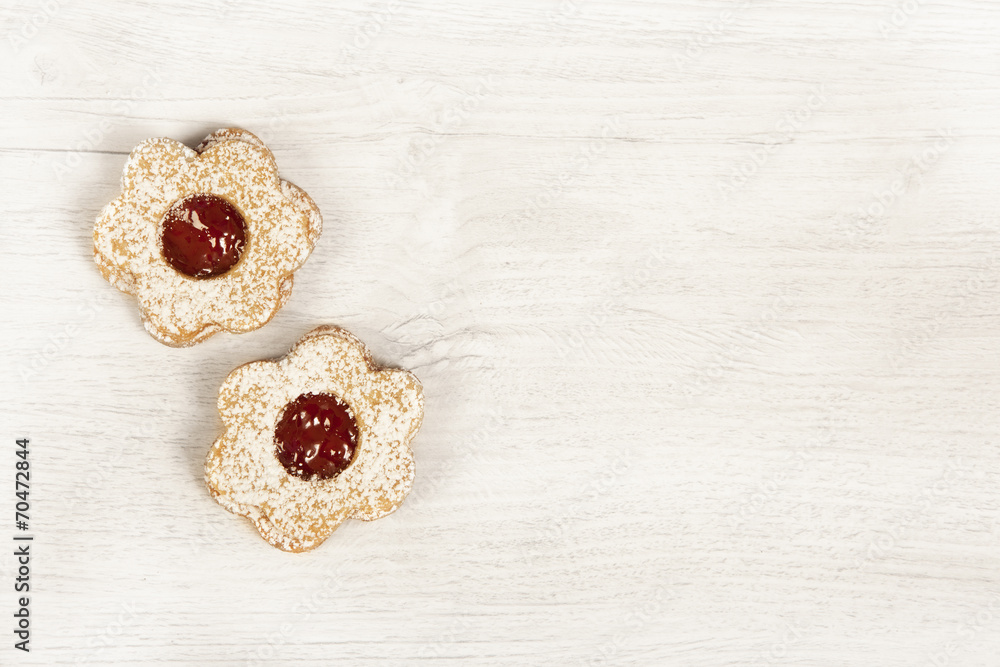 Linzer eyes white background