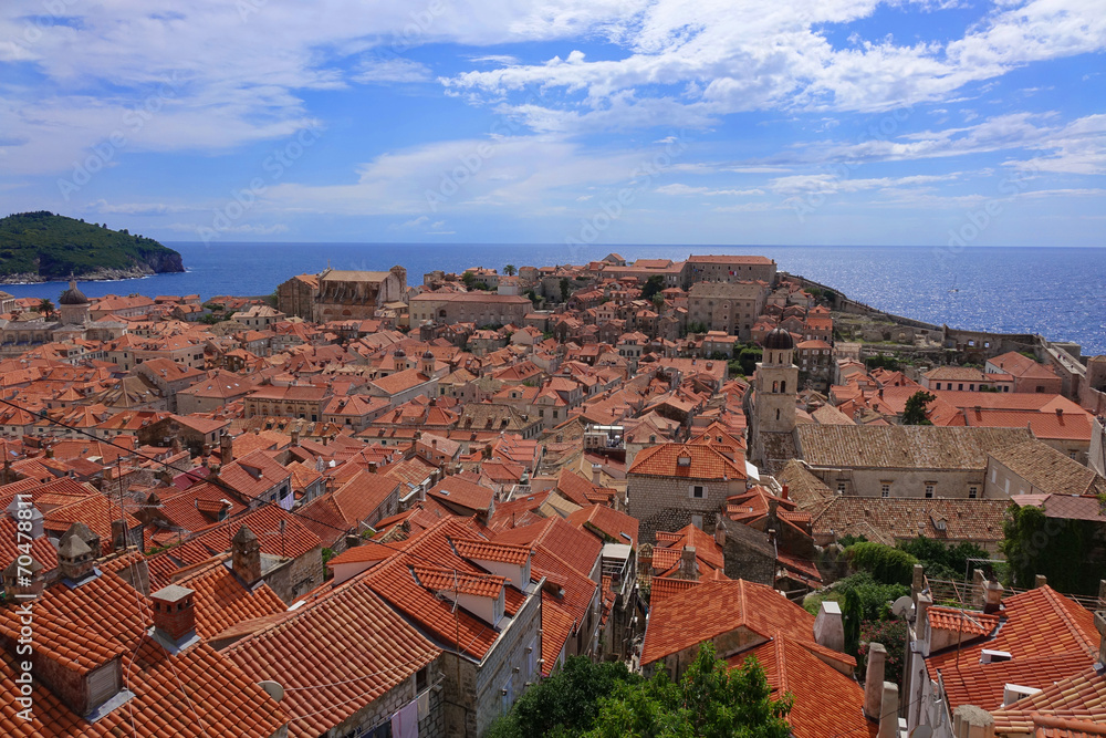 Dubrovnik, ses remparts, sa forteresse et son centre historique Dubrovnik, ses remparts, sa forteresse et son centre historique