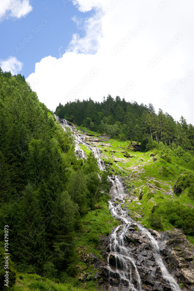 Wasserfall im Stilluptal - Zillertal - Alpen Wasserfall im Stilluptal - Zillertal - Alpen
