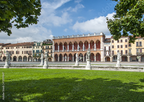 prato della valle, padova photo