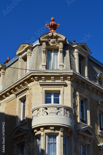 Angle d'immeuble sculpté