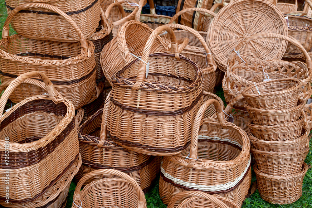 Wattled baskets at fair of national creativity