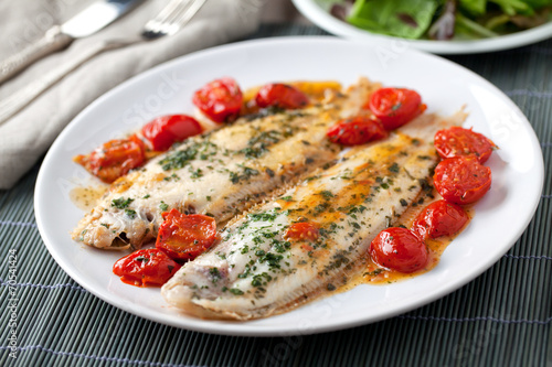 Sole with cherry tomatoes