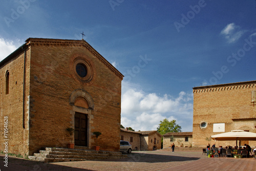 CHIESA A SAN GIMINIANO IN TOSCANA