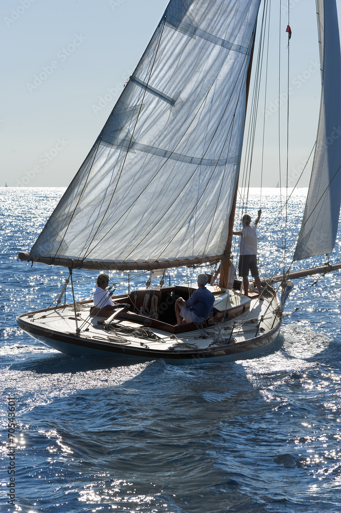 Obraz premium Ancient sailing boat during a regatta at the Panerai Classic Yac