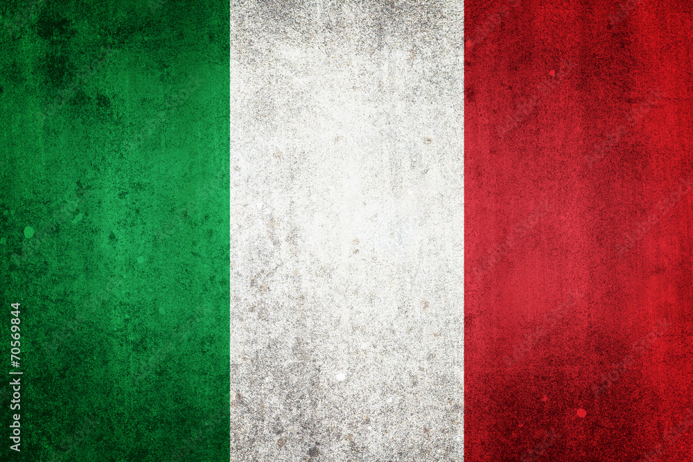 Fototapeta premium National flag of Italy. Grungy effect.