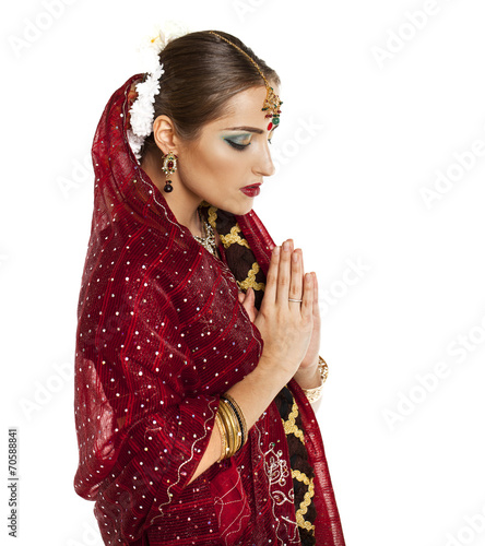 Young pretty woman in indian dress