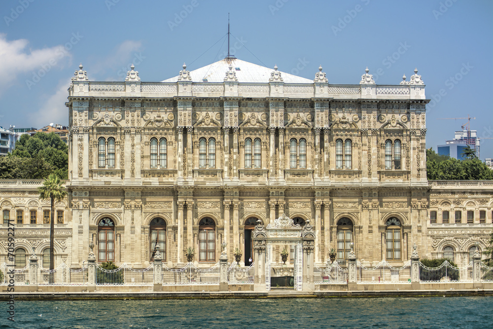 Historical Dolmabahce Palace@Istanbul - obrazy, fototapety, plakaty 