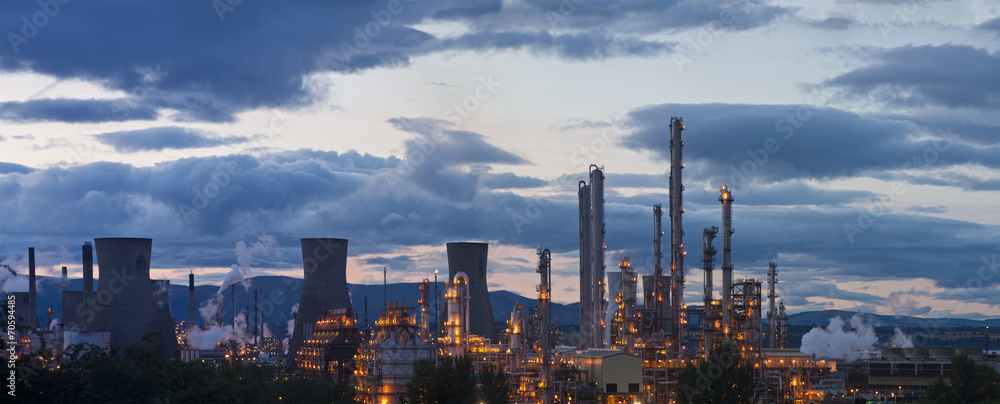 Obraz premium Grangemouth oil refinery complex
