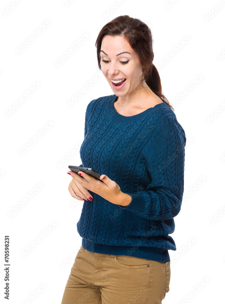 Fototapeta premium Woman read the message of mobile phone