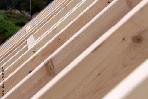 Dachstuhl aus Holz im Holzbau