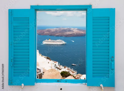 Fototapeta okno z widokiem na wulkan Santorini