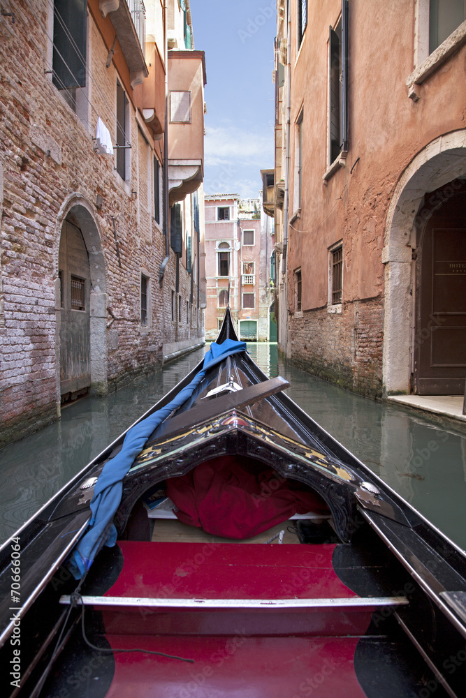 Fototapeta premium Gondola in the streets of Venice, Italy