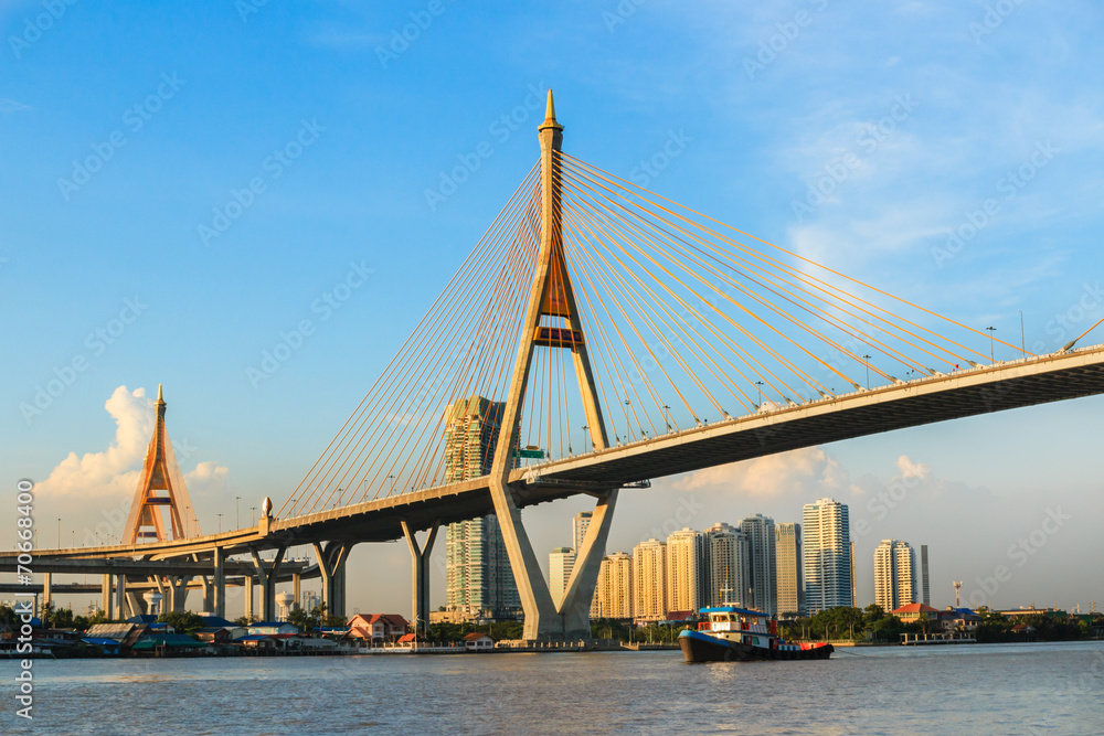 Fototapeta premium Bridge across river