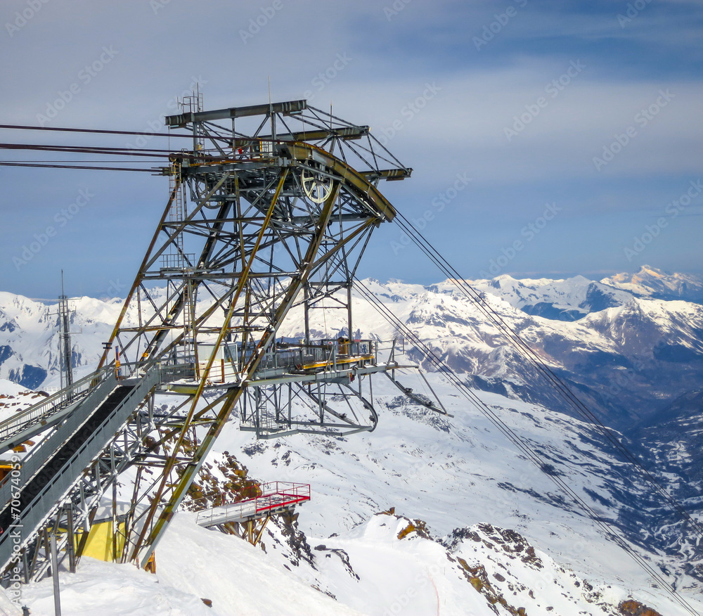 Ski lift heavy pillar construction Ski lift heavy pillar construction