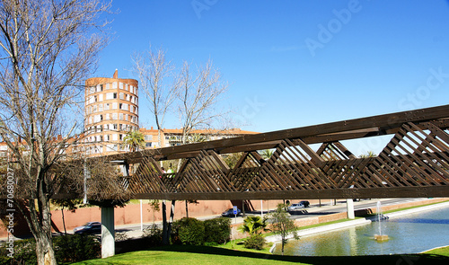 Puente en los jardines de la Nova Icaria, Barcelona