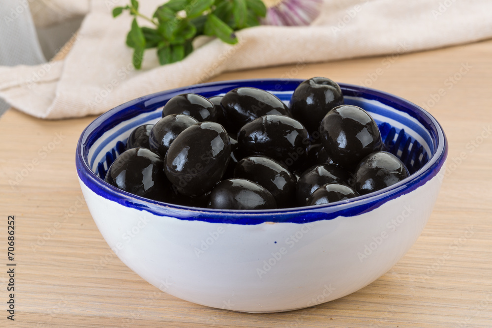 Black olives Black olives