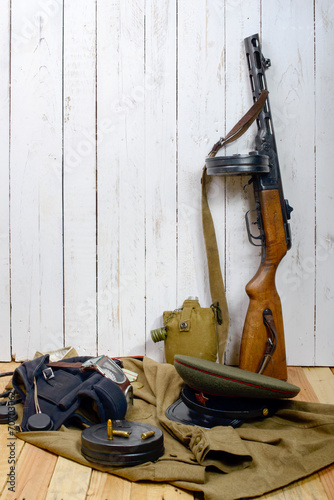 equipment of the Soviet soldier during World War II photo