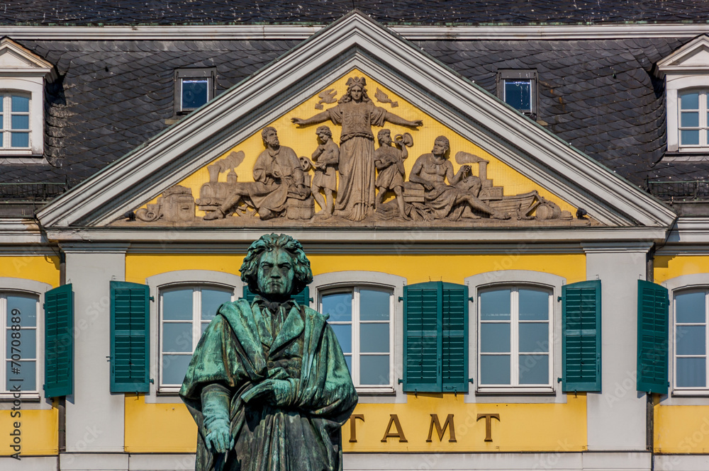 Obraz premium 6513 Bonn - Beethoven vor alter Post