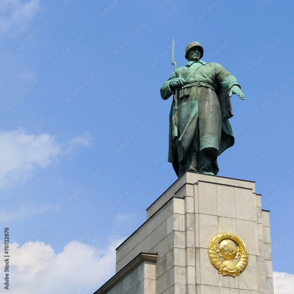 Fototapeta premium Berlin Soviet War Memorial