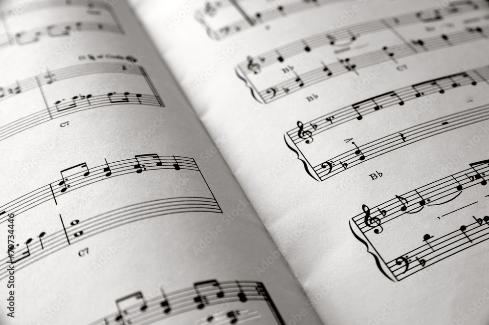 Naklejka premium Sweet music