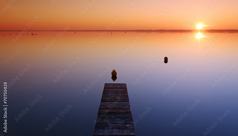 Obraz premium ponton au lac de Biscarrosse