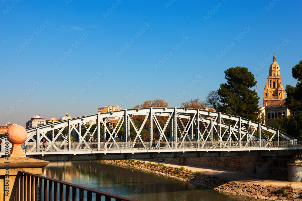 Obraz premium Bridge over Segura river called Nuevo Puente in Murcia