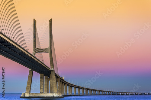 Naklejka na szafę Wspaniały most Vasco da Gama