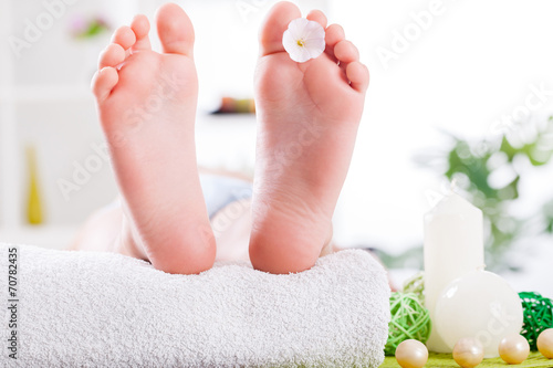 Fototapeta Naklejka Na Ścianę i Meble -  child foot,  spa treatment