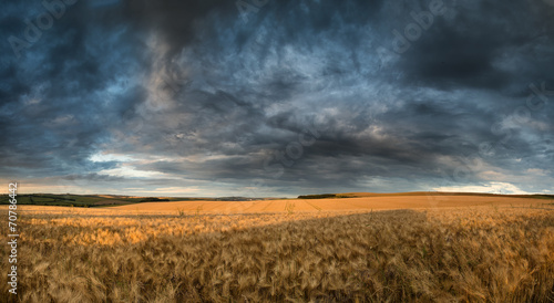 Stunning countryside landsc...