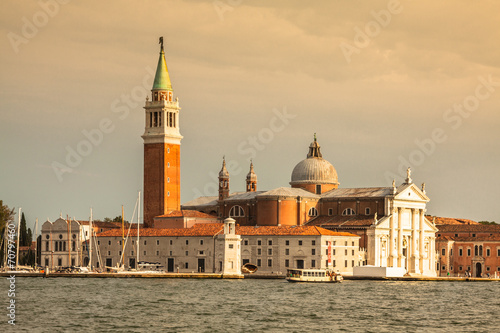 The church and monastery at San Giorgio Maggiore in the lagoon o © Lukasz Janyst