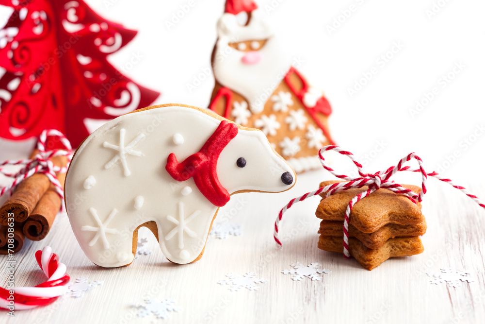 Gingerbread polar bear and Santa Claus
