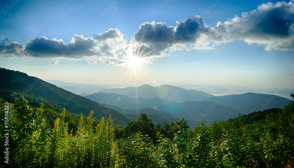 Naklejka premium Sunrise over Blue Ridge Mountains Scenic Overlook
