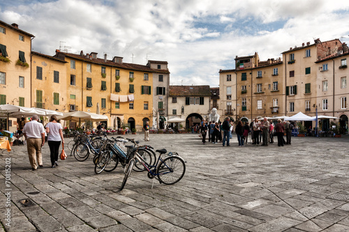 LUCCA